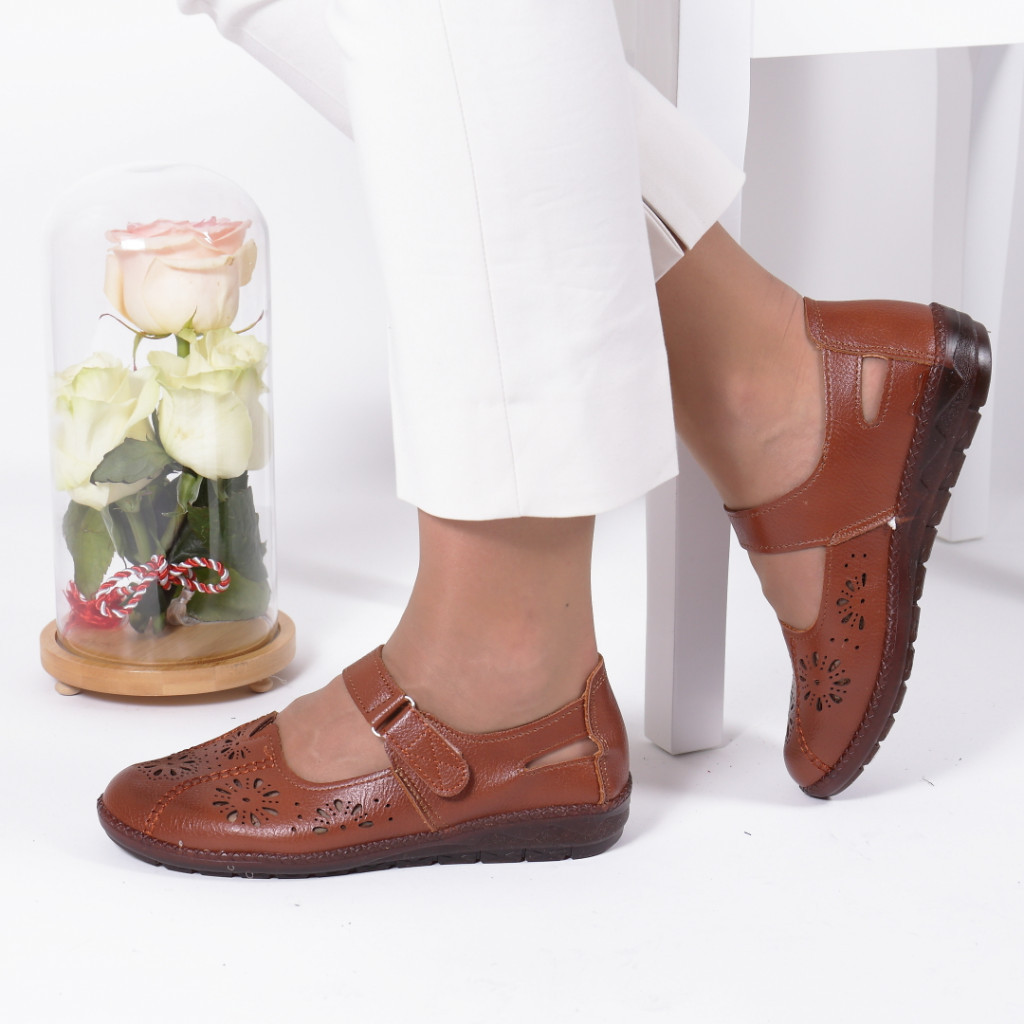 PANTOFI RAZINA BROWN