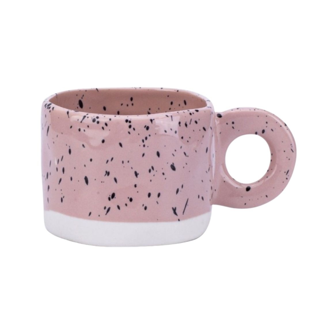Cană ceramică, culoarea roz cu picățele, mâner rotund, 275 ml, design…