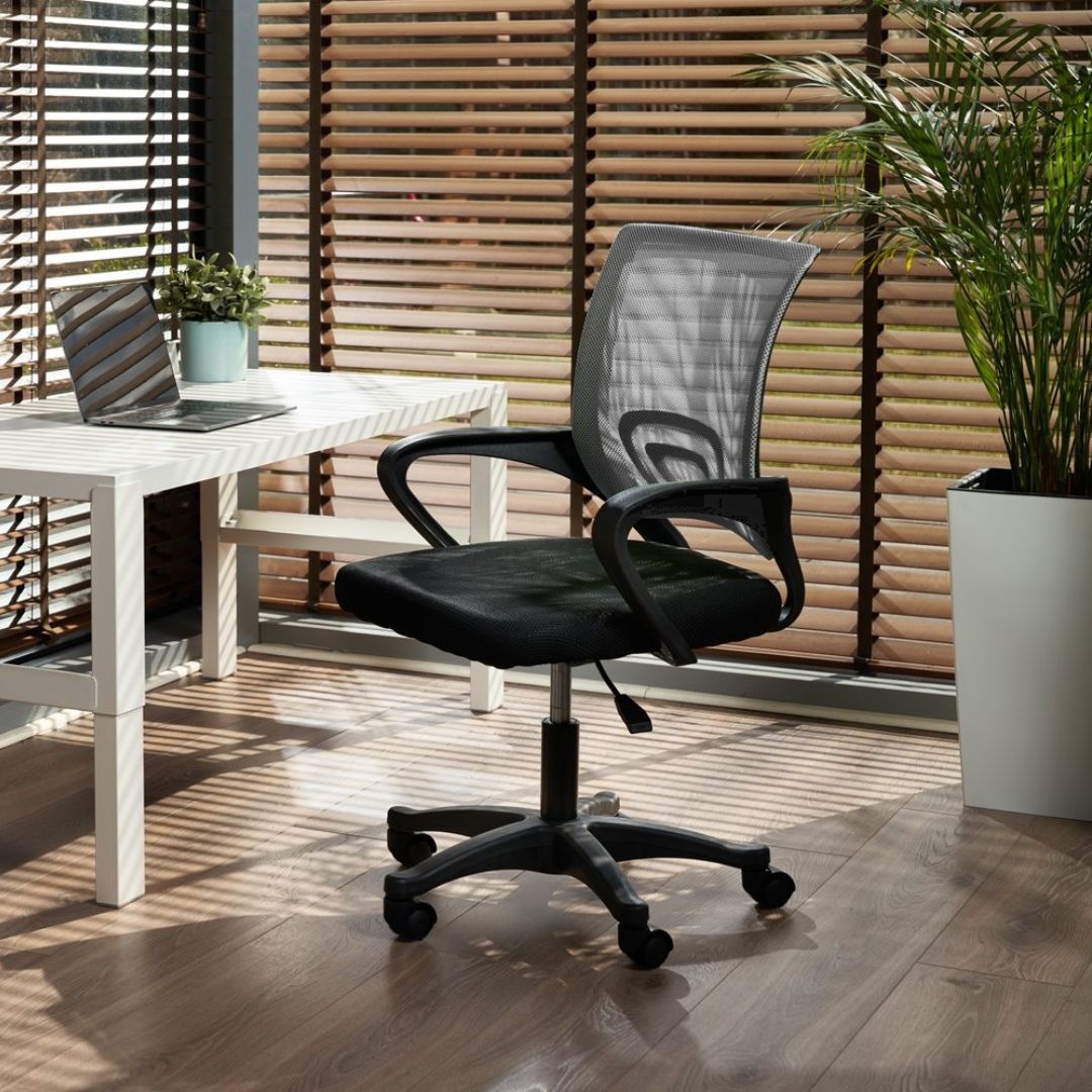 Scaun de birou ergonomic Jumi, mesh respirabil, bază neagră, gri, reglabil