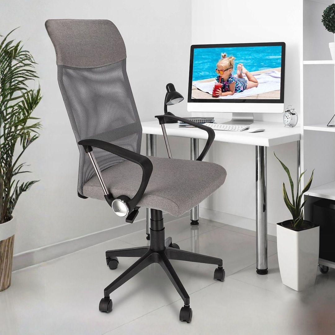Scaun de birou ergonomic ZOOM, pivotant, cu brațe, mesh respirabil și șezut tapițat, reglabil pe înălțime, gri deschis/negru