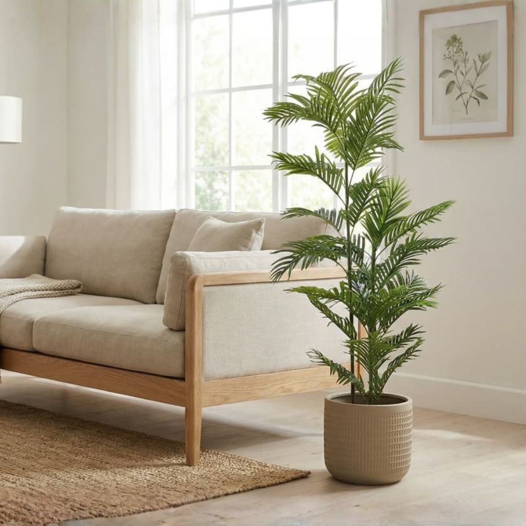Plantă artificială Areca 90 cm, cu frunze verzi lungi și detalii realiste, pentru interior, ghiveci negru inclus