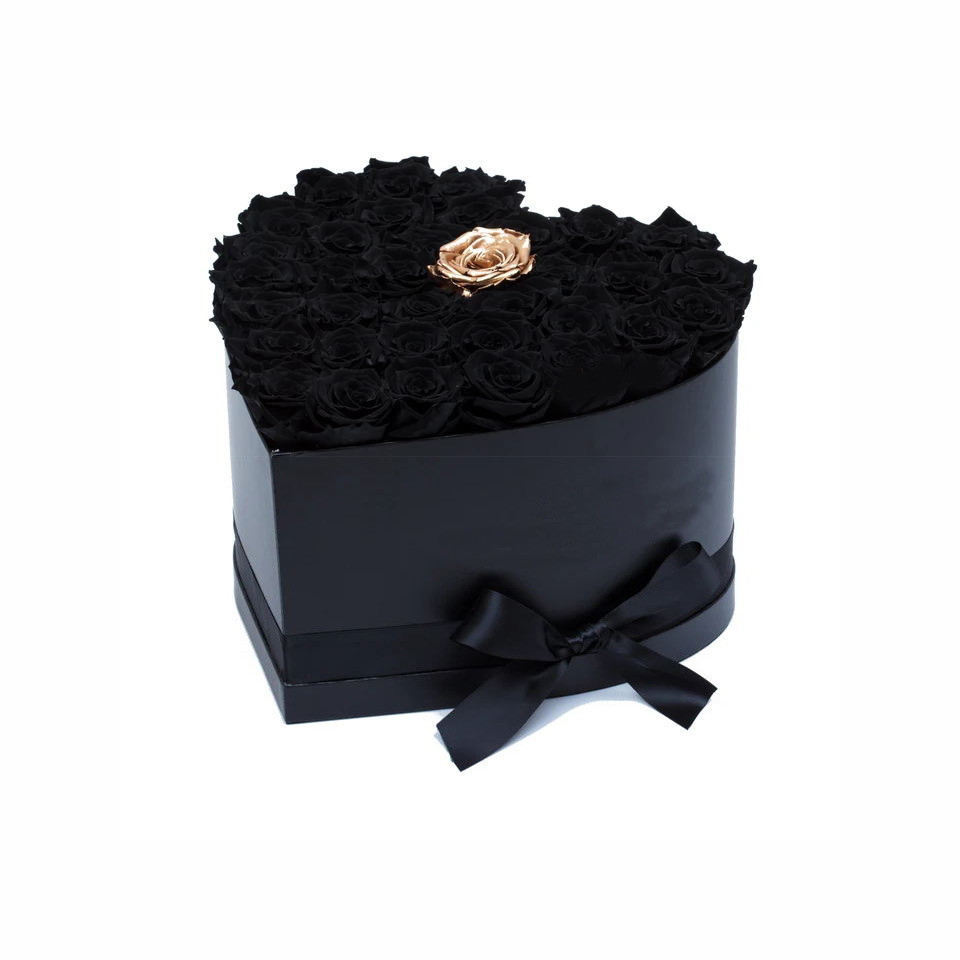 Aranjament floral inima cu trandafiri de sapun Gold Lux (CULOARE: Negru, TIP PRODUS: Aranjament floral)