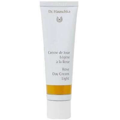 Crema de zi Dr. Hauschka Rose Light 30ml (Gramaj: 30 ml)