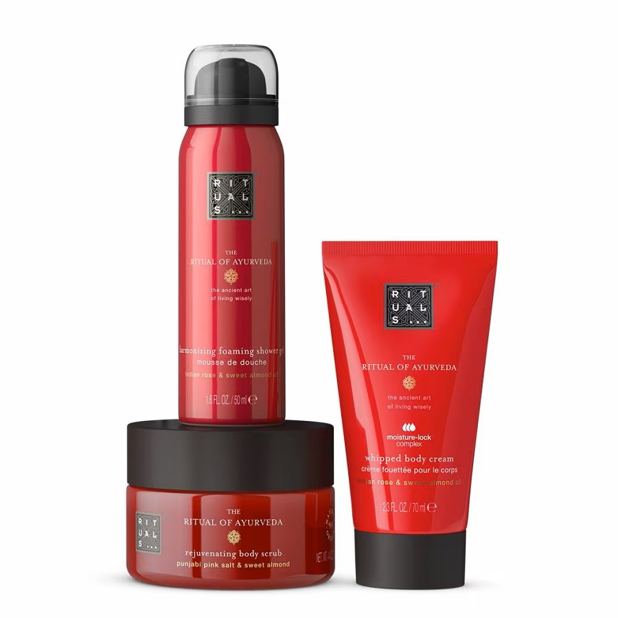 Set cadou Rituals The Ritual of Ayurveda - Spuma de dus 50 ml + Crema de corp 70 ml + Scrub de corp,125 ml