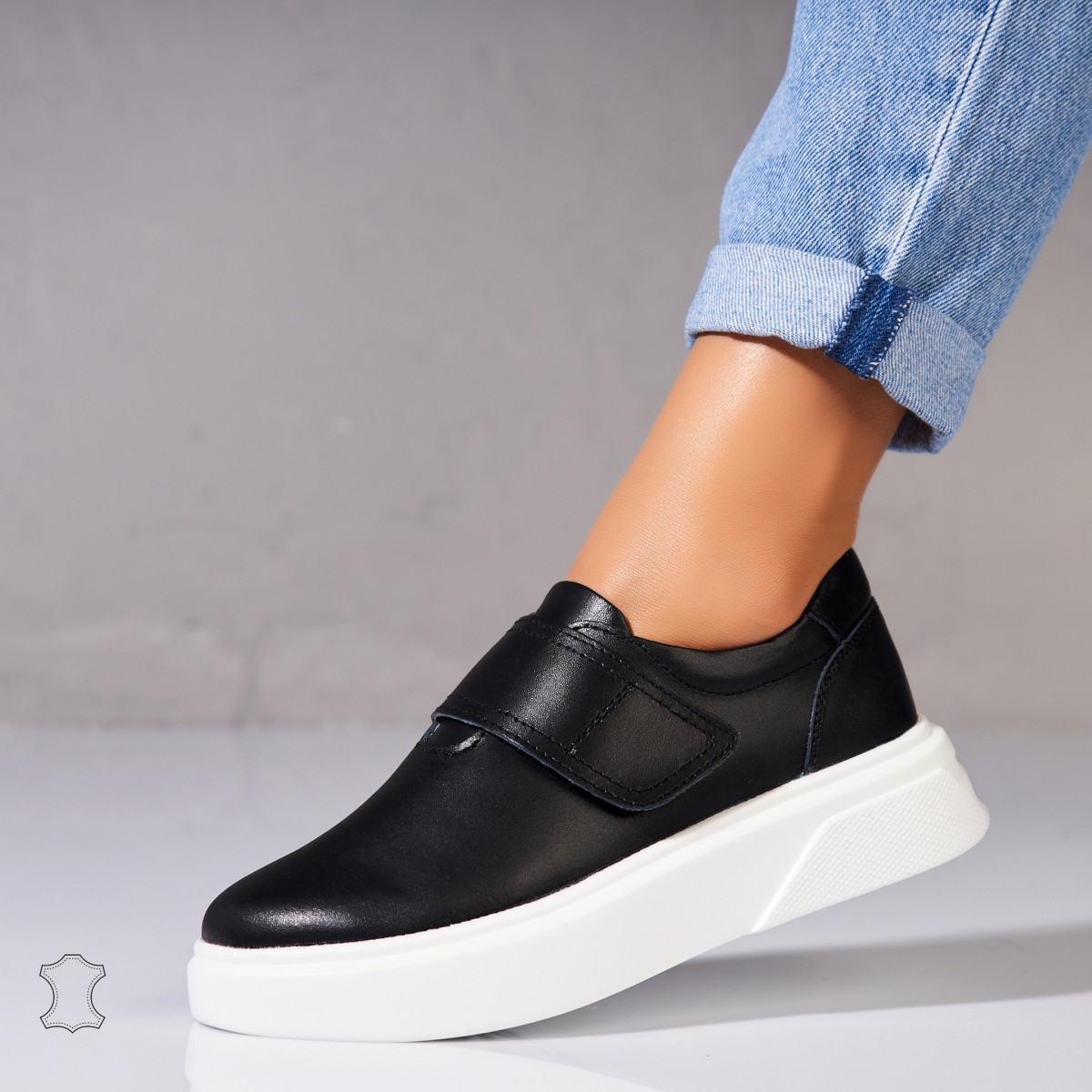 Poze Adidasi Piele Naturala Negri Zeyda