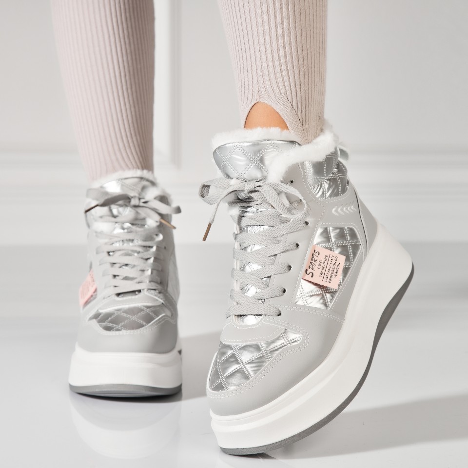 Poze Ghete Dama Imblanite Gri din Piele Ecologica Zaida