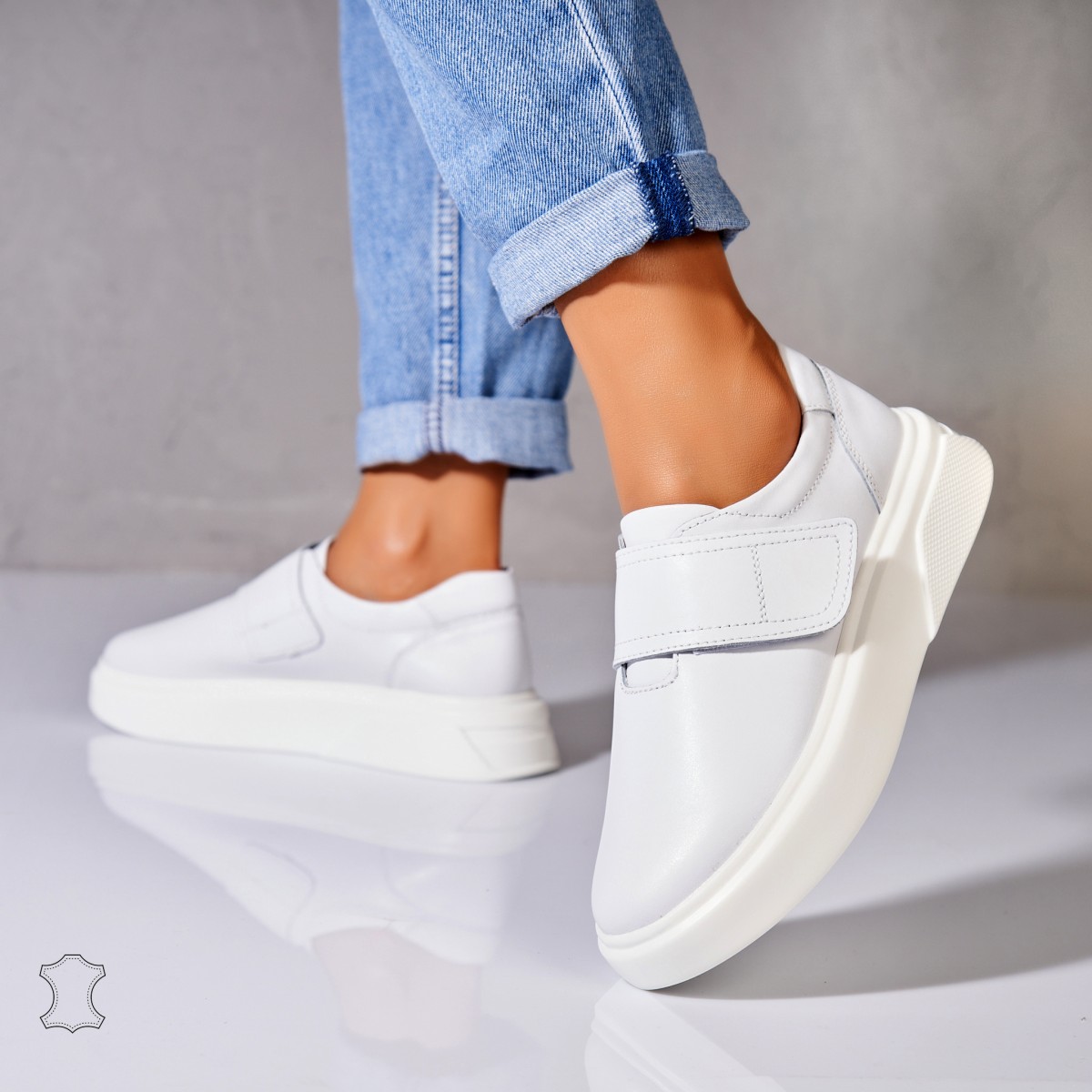 Poze Adidasi Piele Naturala Albi Zeyda