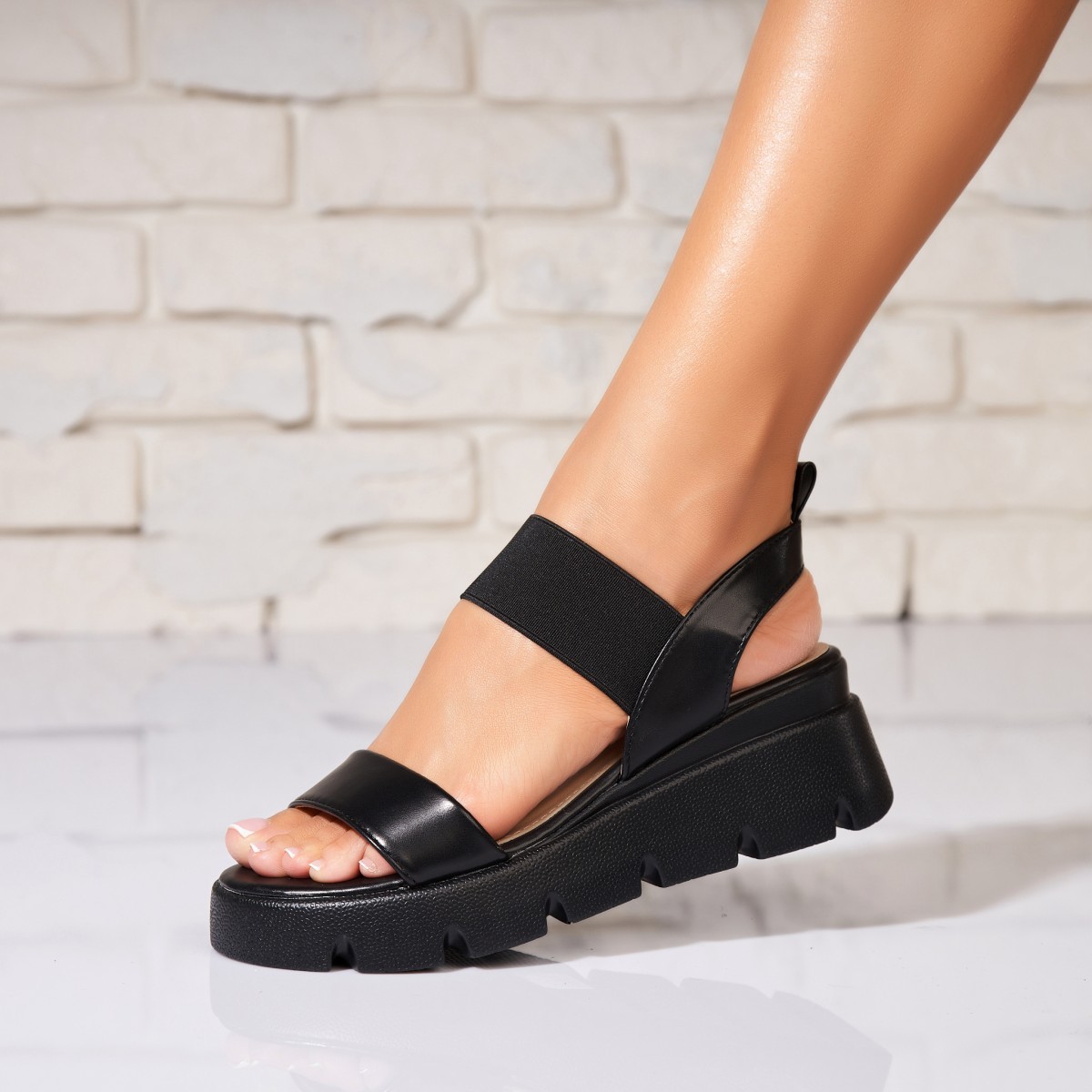 Poze Sandale dama cu platforma Negre din Piele Ecologica Beila