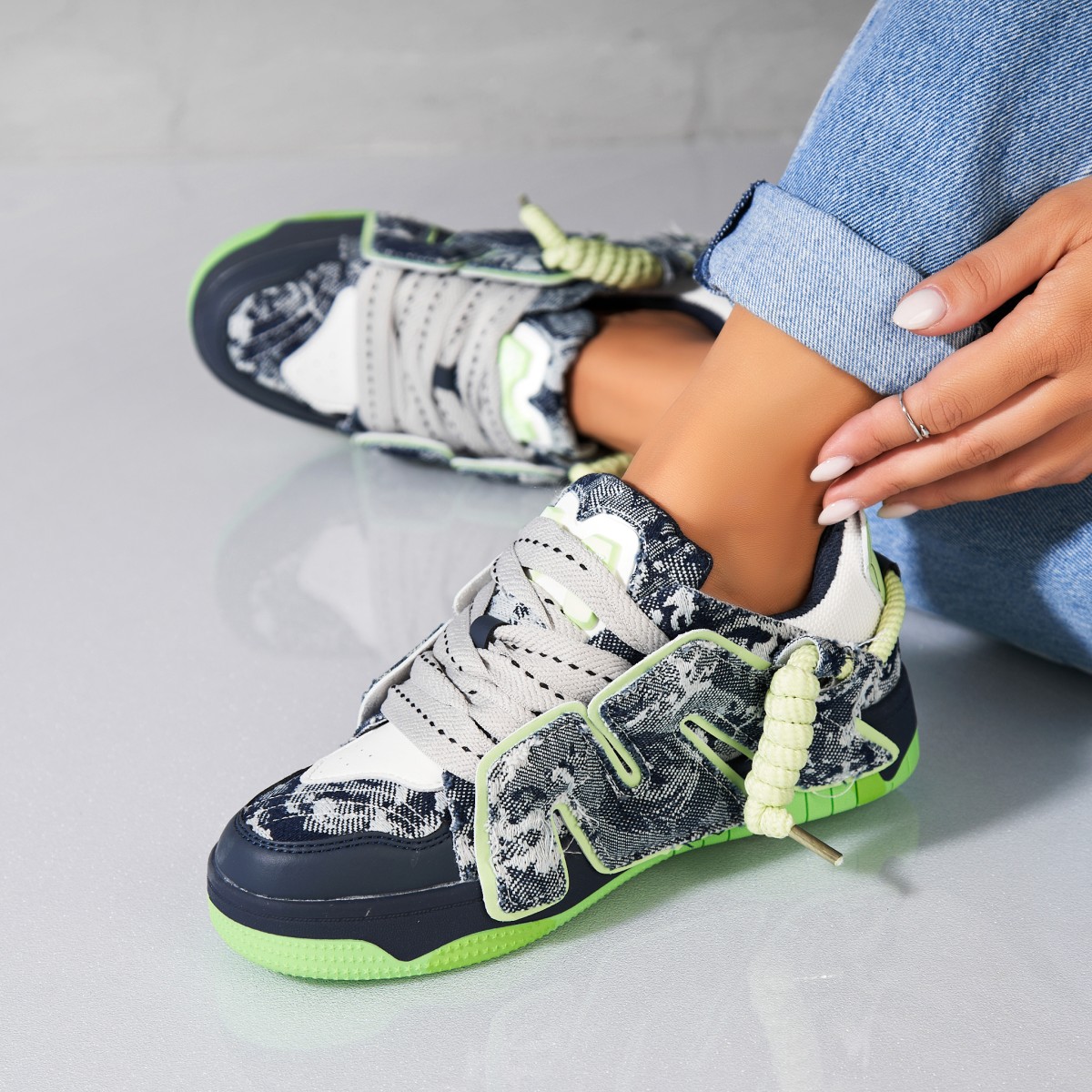 Poze Adidași damă Piele Ecologica Verde Autry