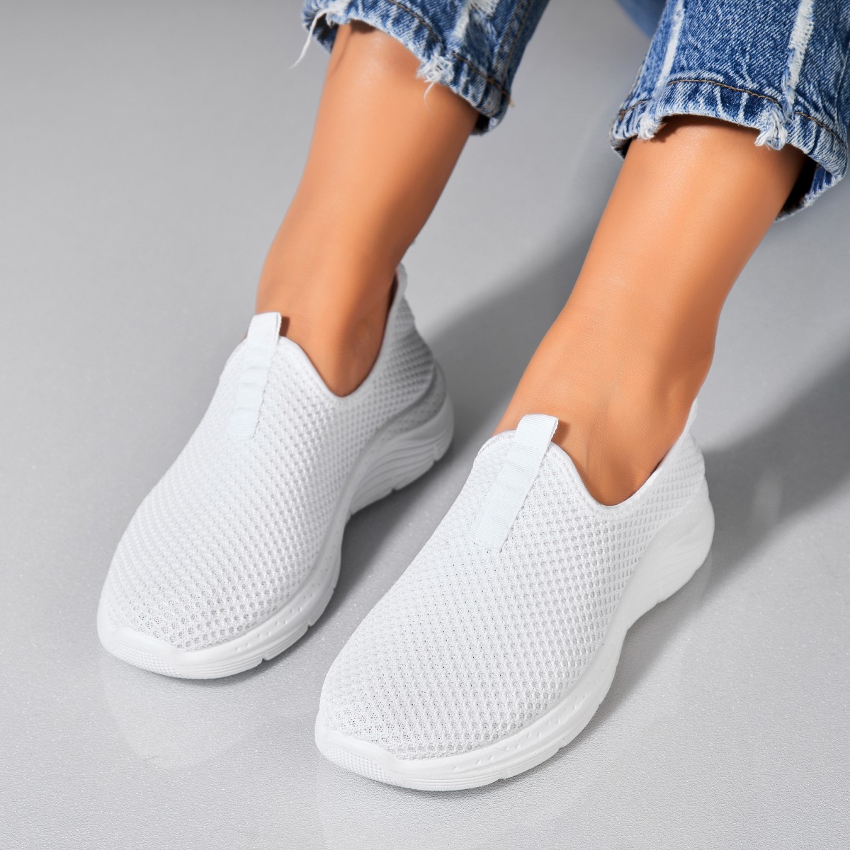 Poze Adidași damă Textil Alb Arami
