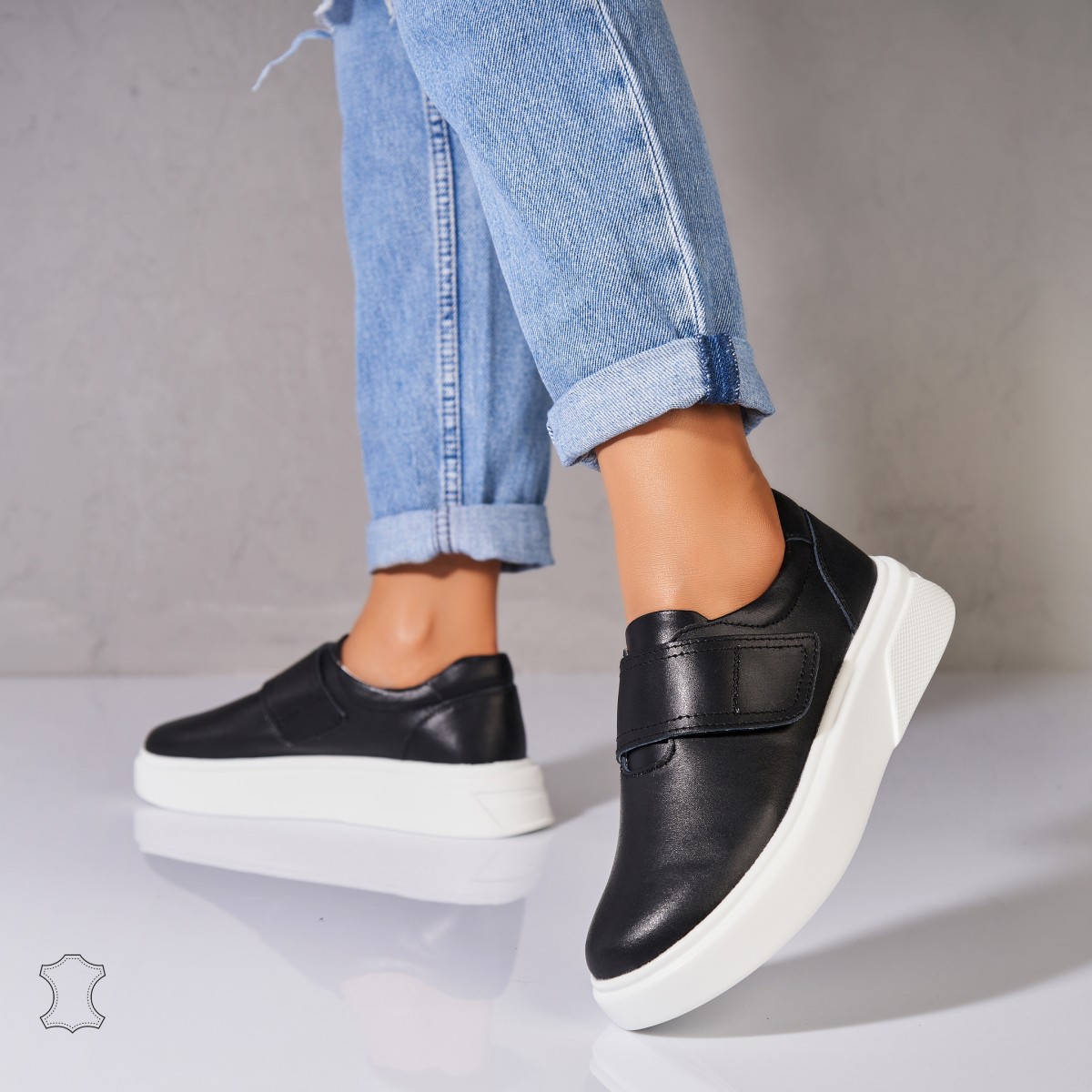 Poze Adidasi Piele Naturala Negri Zeyda