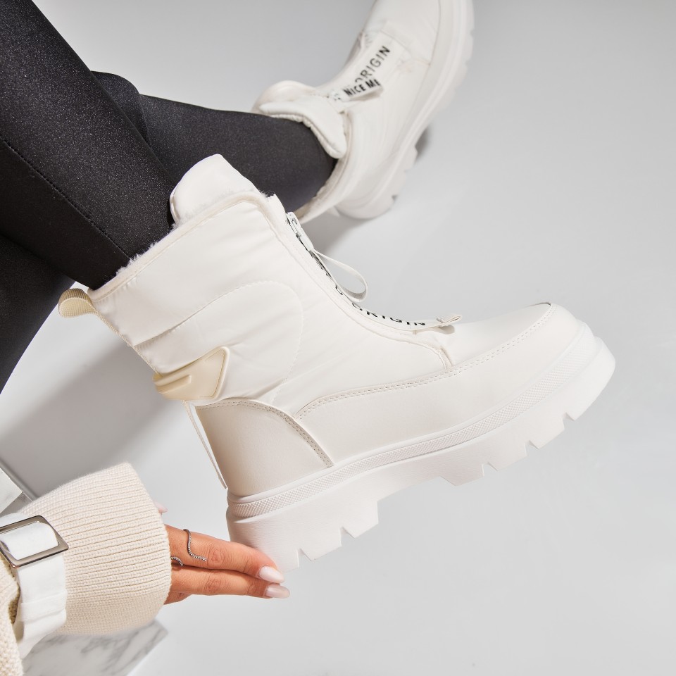 Poze Cizme Dama Imblanite Albe din Fas Ifoxla