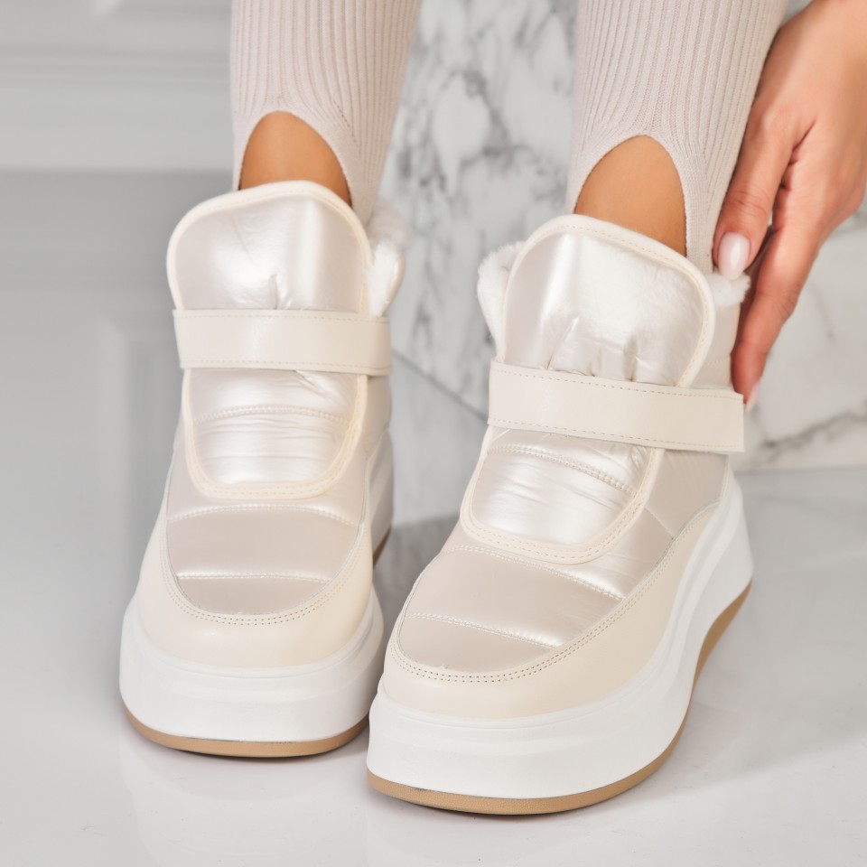 Poze Ghete Dama Imblanite Bej din Piele Ecologica Alaya