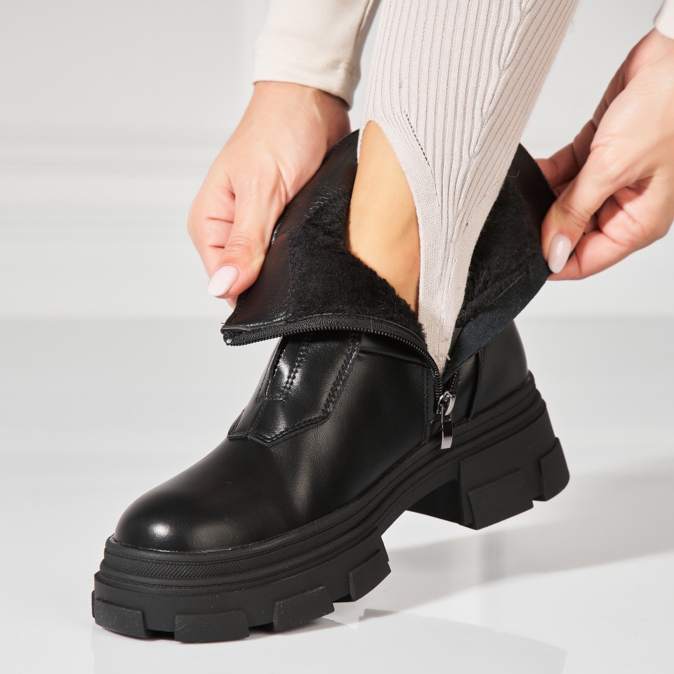 Poze Ghete Dama Imblanite Negre din Piele Ecologica Jesse