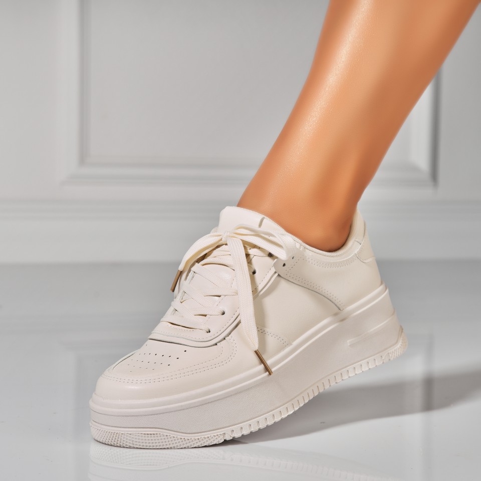 Poze Adidasi Dama Bej din Piele Ecologica Caleya