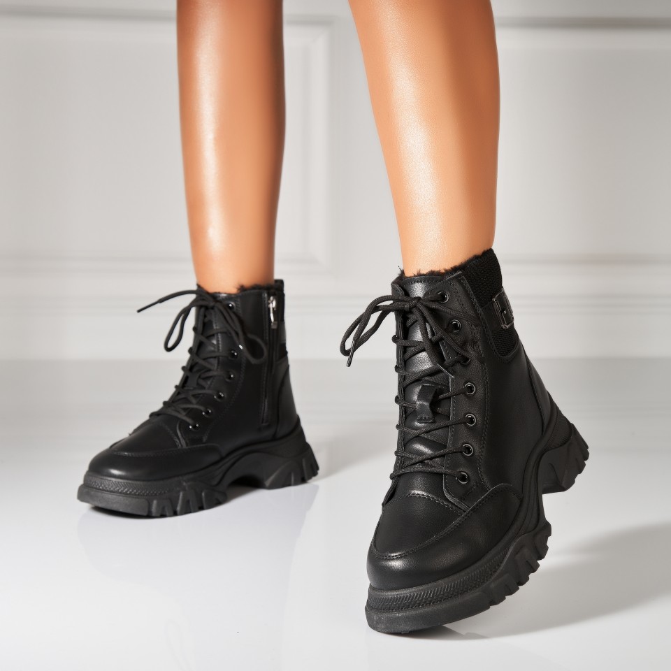 Poze Ghete Dama Imblanite Negre din Piele Ecologica Lexie