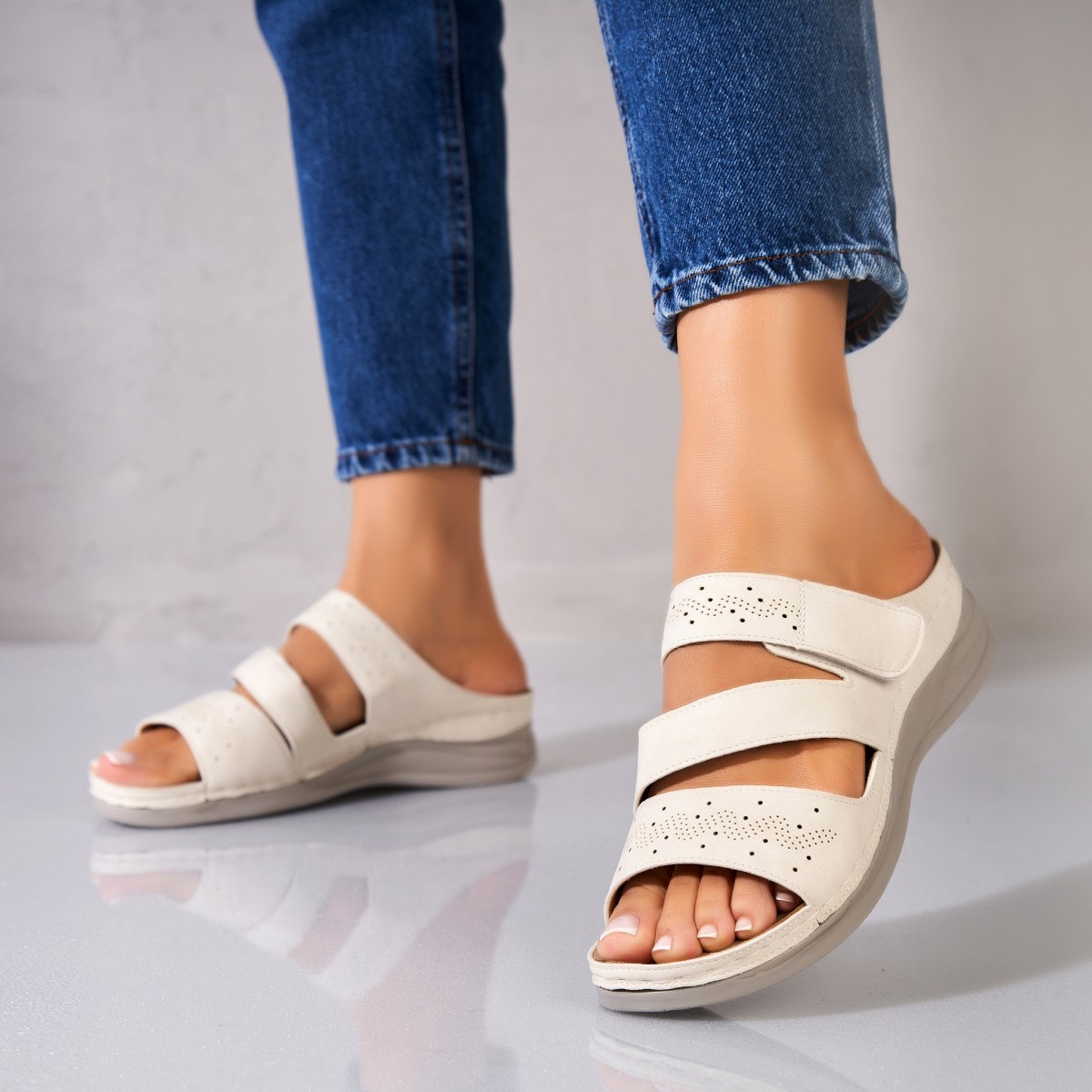 Poze Papuci/Slapi Bej din Piele Ecologica Liana