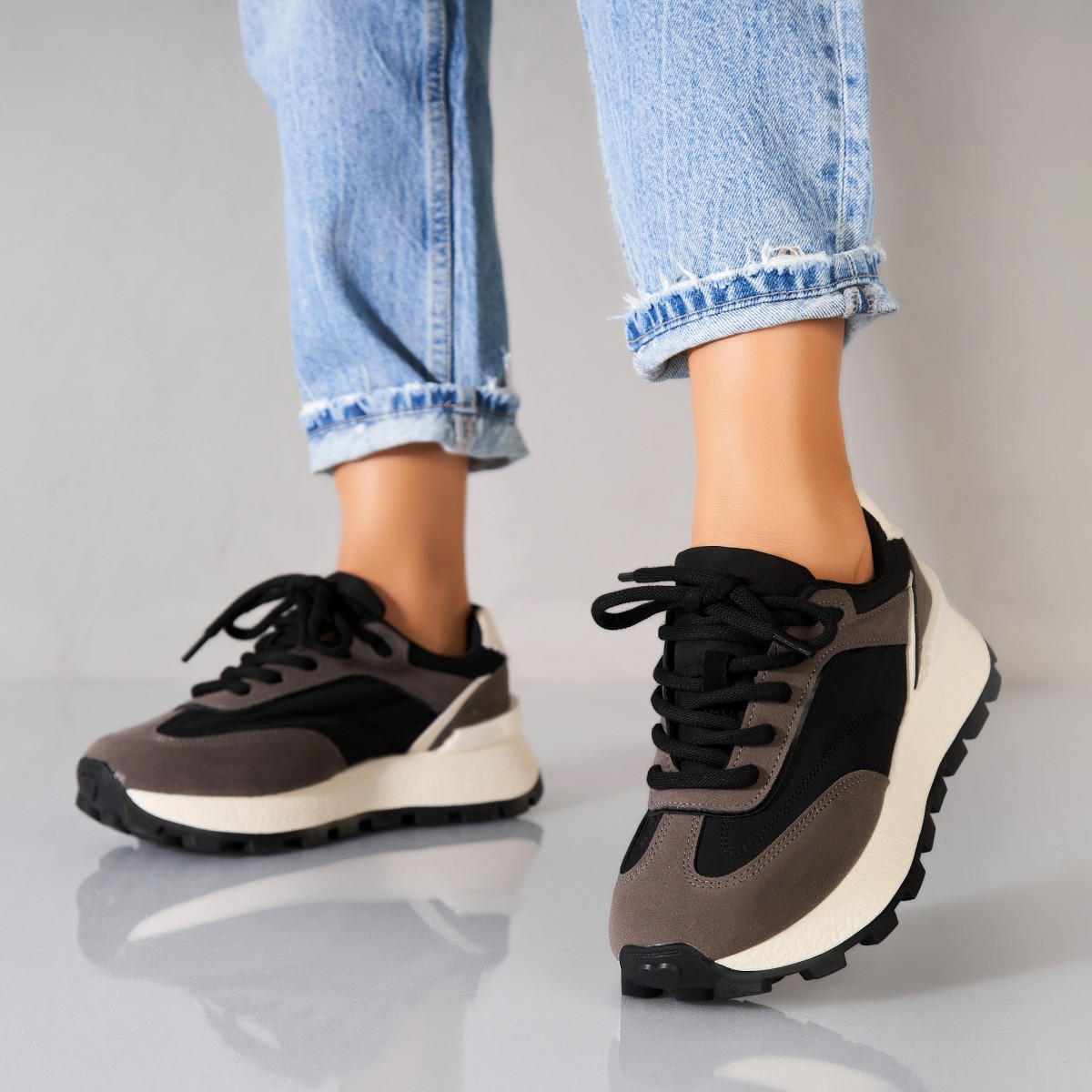 Poze Adidași damă Piele Ecologica Intoarsa Gri Cairi