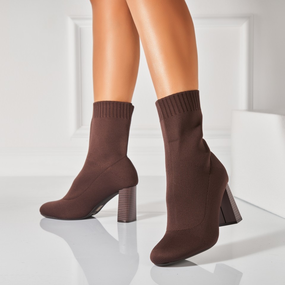 Poze Botine dama cu Toc Maro din Textil Nyomi