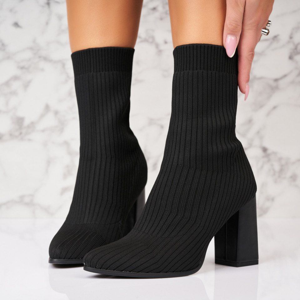 Poze Botine dama Imblanite Negre din Textil Deena