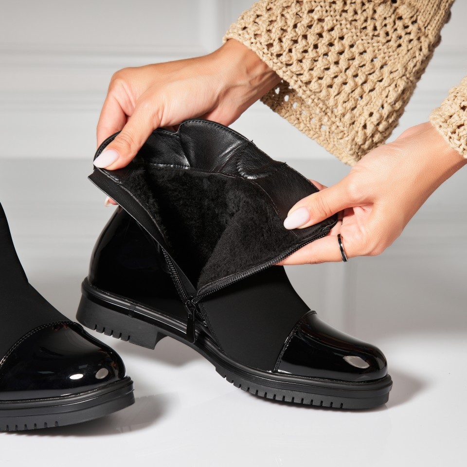 Poze Ghete Dama Imblanite Negre din Piele Ecologica Intoarsa Saraya2