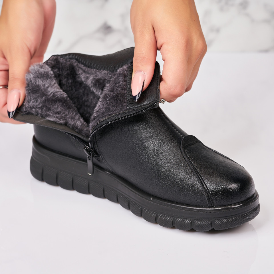 Poze Ghete Dama Imblanite Negre din Piele Ecologica Cersei