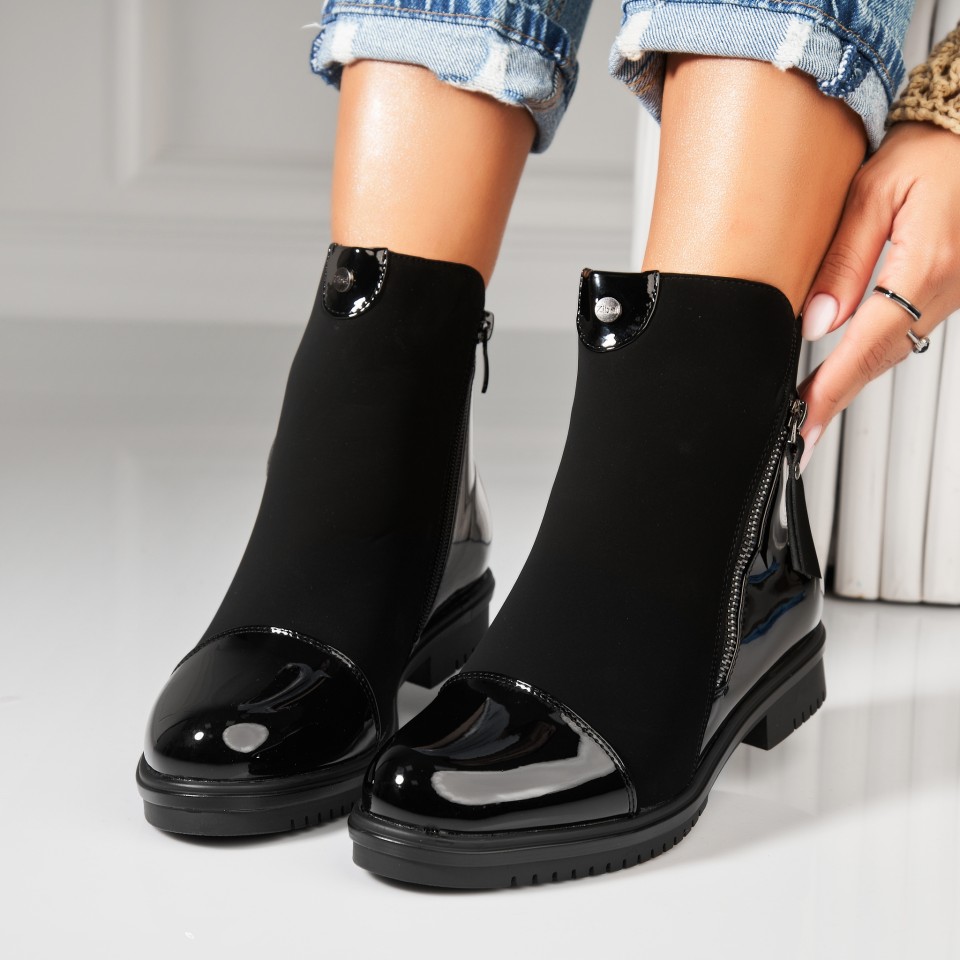 Poze Ghete Dama Imblanite Negre din Piele Ecologica Intoarsa Saraya2