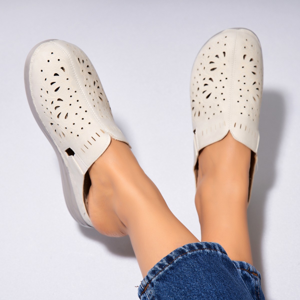 Poze Papuci/Slapi Bej din Piele Ecologica Kaia