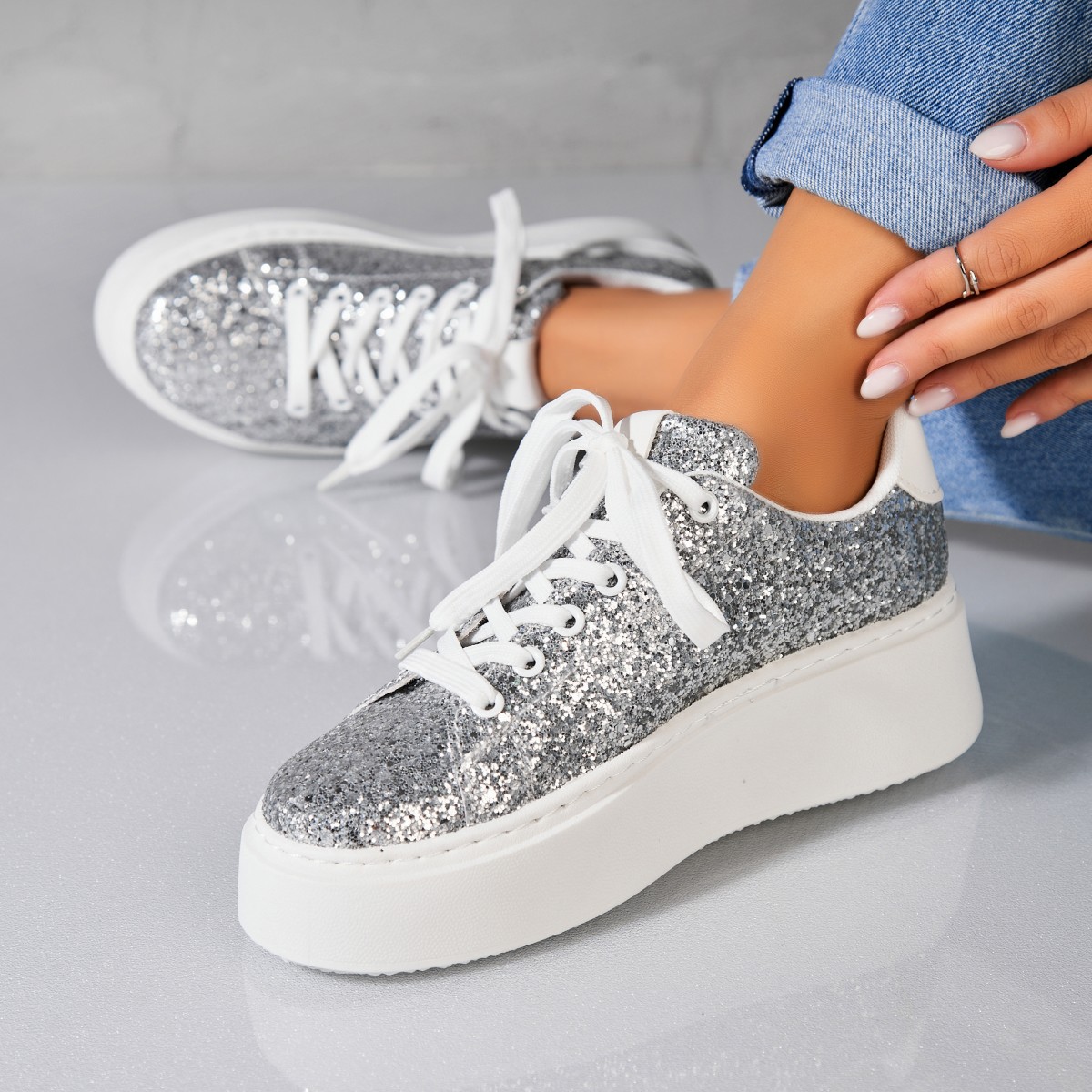 Poze Adidași damă Glitter Argintiu Aster