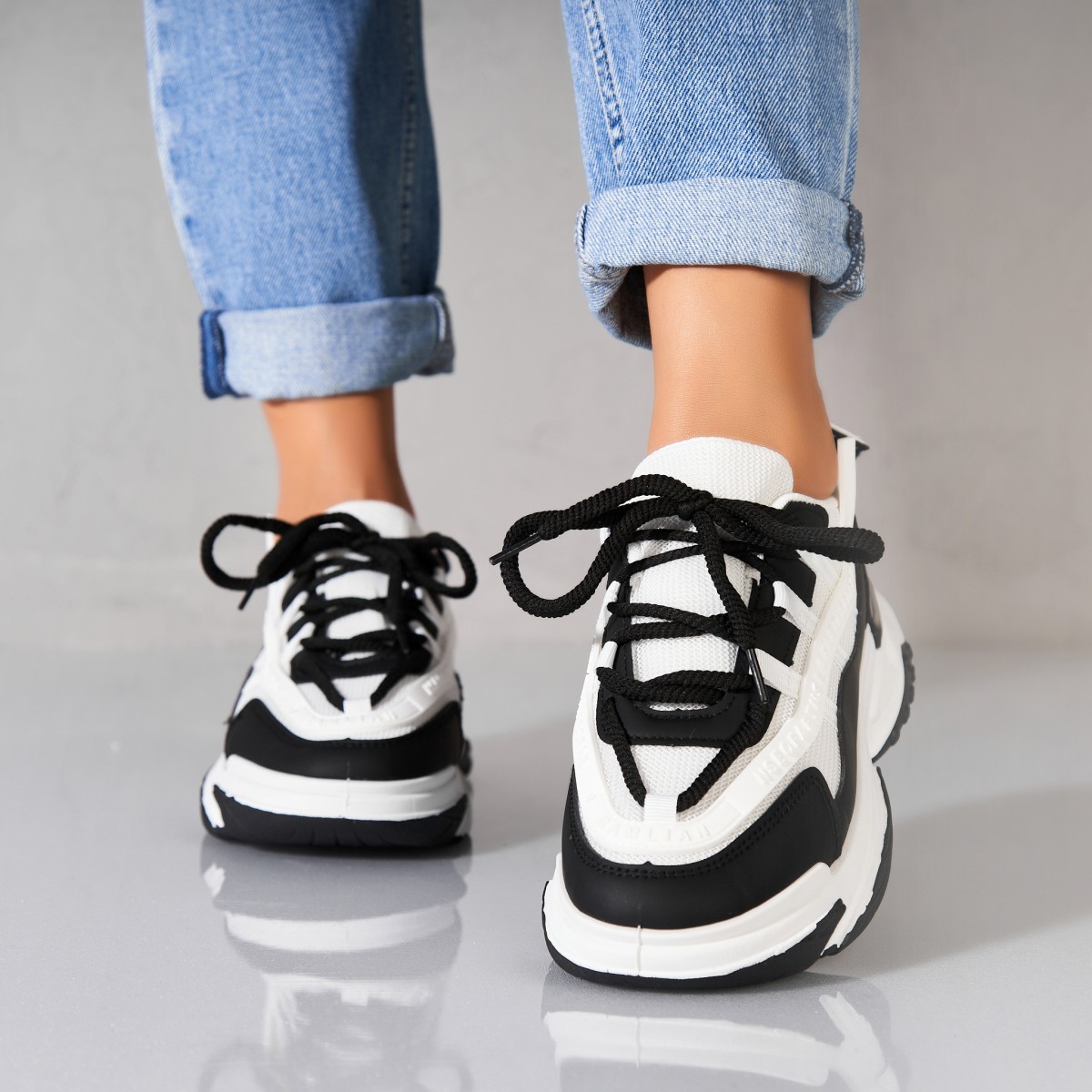 Poze Adidași damă Piele Ecologica Alb Lakyn