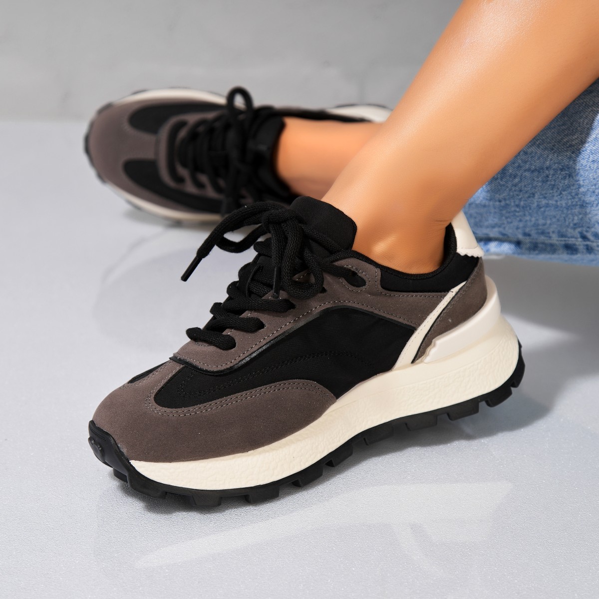 Poze Adidași damă Piele Ecologica Intoarsa Gri Cairi