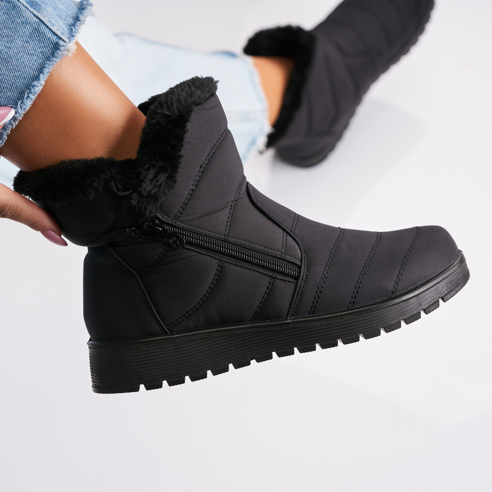 Poze Cizme Dama Imblanite Negre din Fas Aaverie