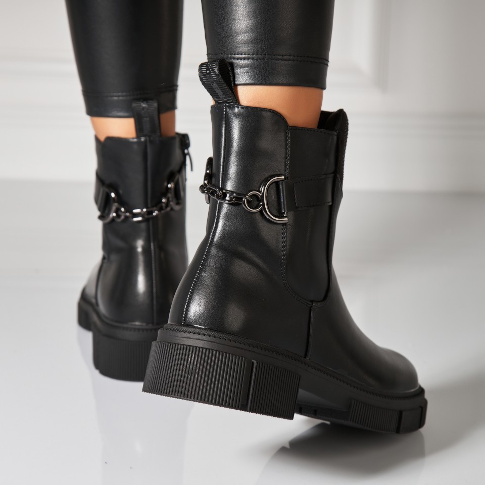 Poze Ghete Dama Imblanite Negre din Piele Ecologica Aybria