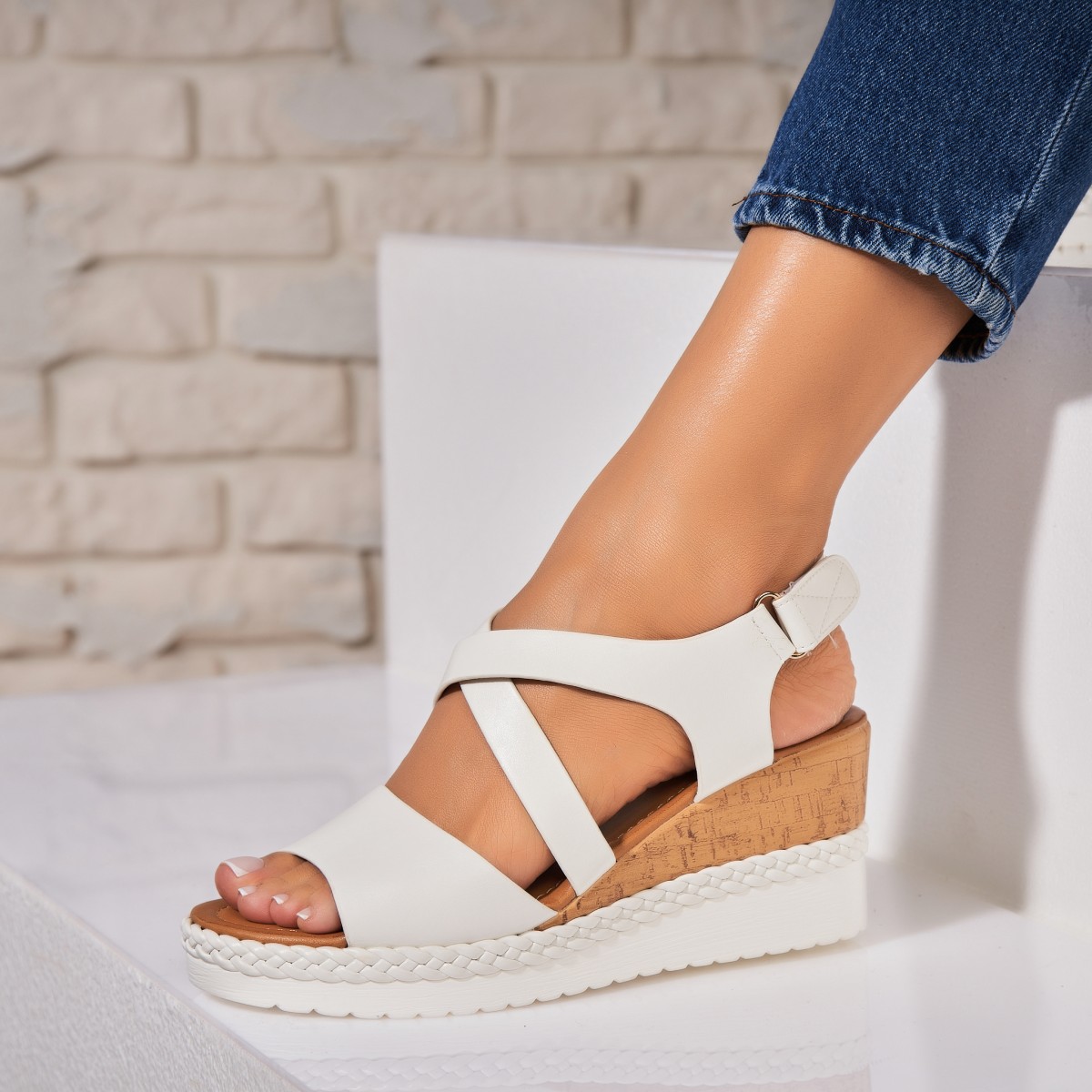 Poze Sandale dama cu platforma Albe din Piele Ecologica Lavaya