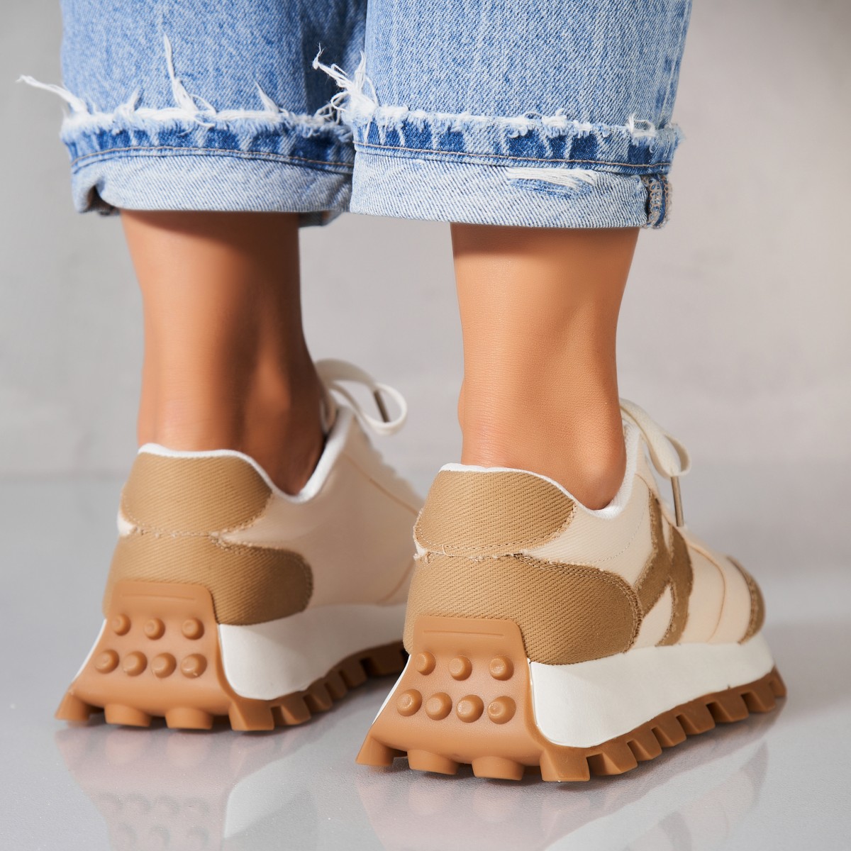 Poze Adidași damă Textil Bej Venya