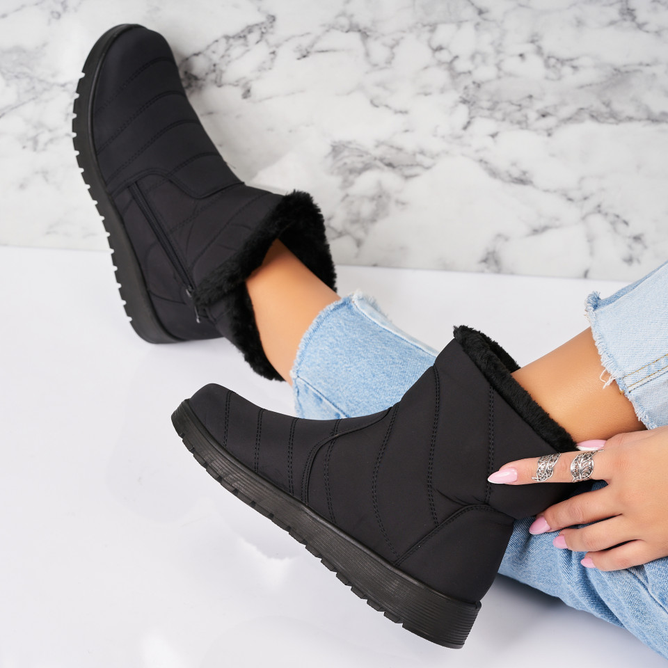 Poze Cizme Dama Imblanite Negre din Fas Aaverie