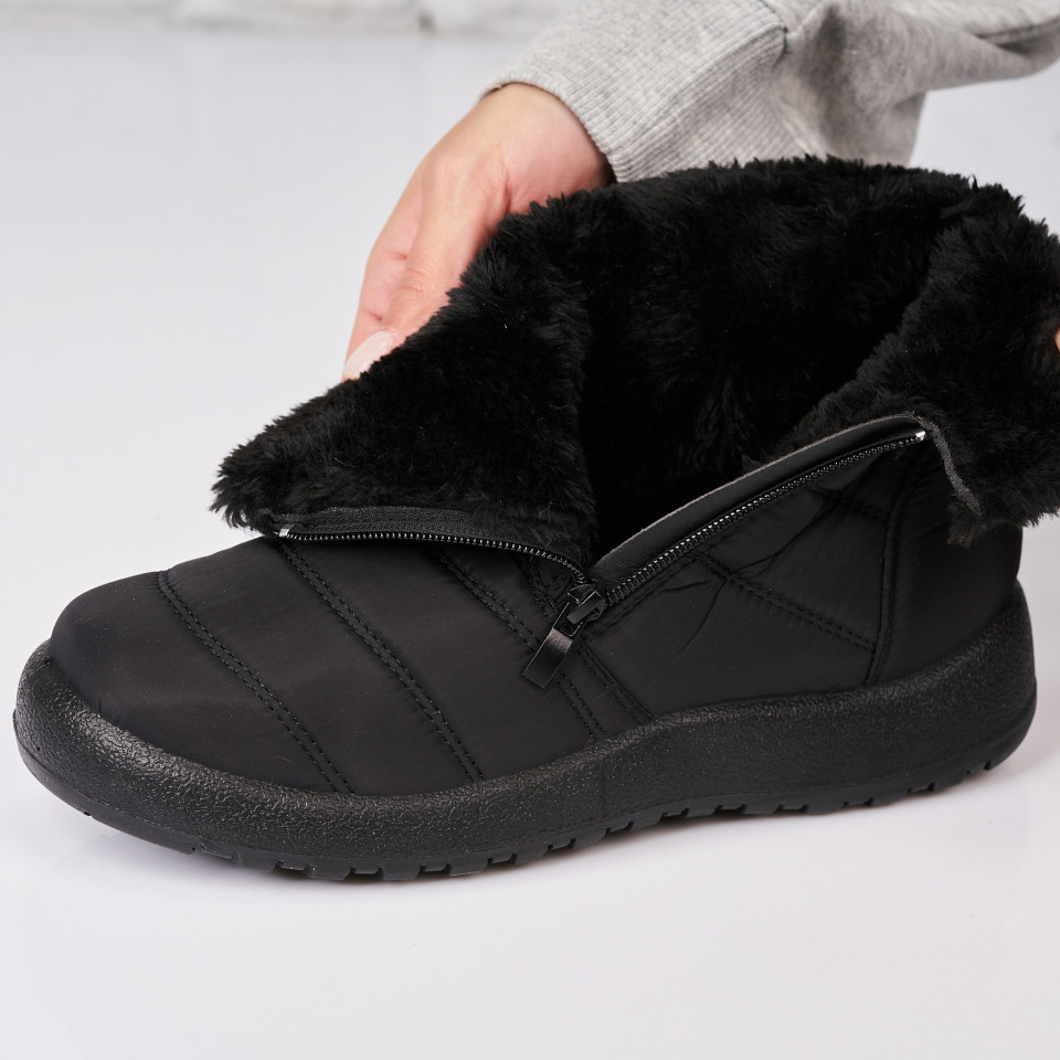 Poze Cizme Dama Scurte Negre din Fas Prym