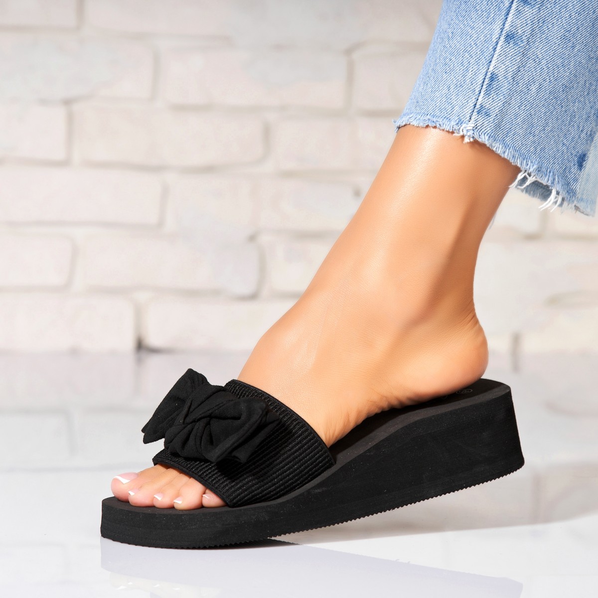 Poze Papuci/Slapi Negri din Textil Sreya