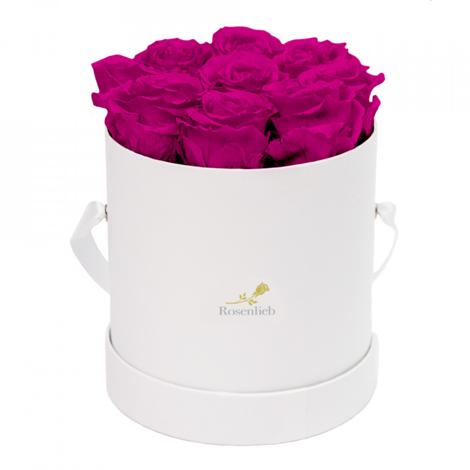 Aranjament floral cu 9 trandafiri parfumati de sapun, in cutie alba