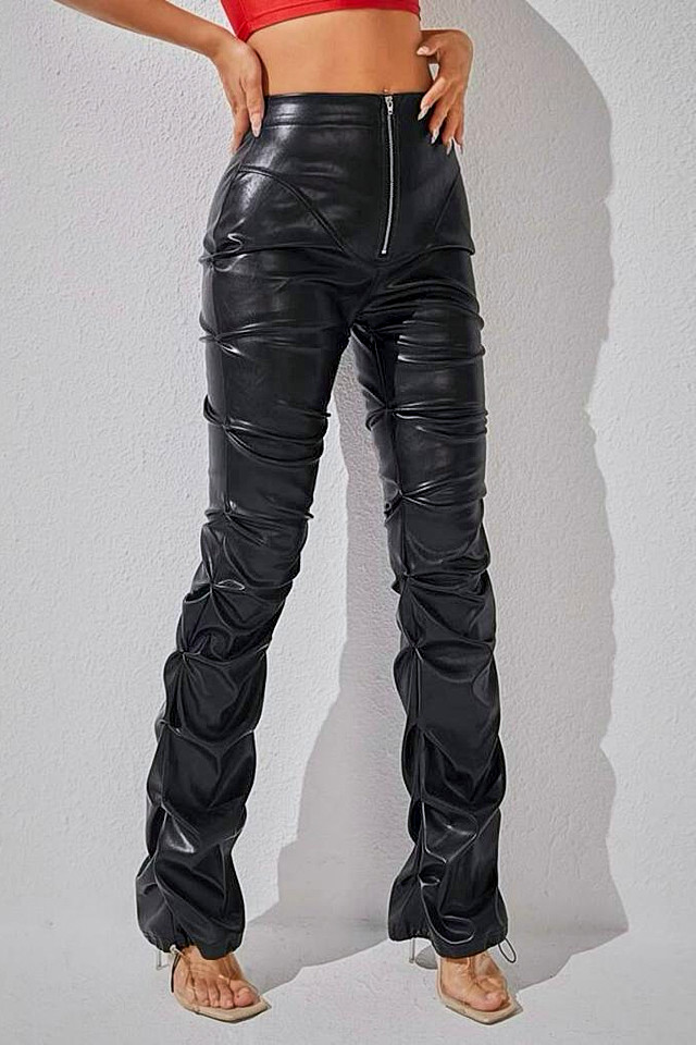 Pantaloni Kalisha, din piele ecologica lucioasa, cu aspect incretit, Negru