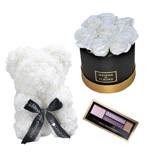 Set Cadou Aranjament floral cutie rotunda neagra cu trandafiri albi de sapun, Ursulet floral Alb 25cm si Paleta fard