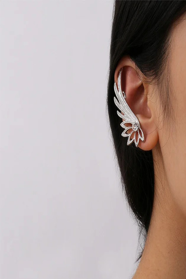 Cercel tip ear cuff Hawaian, argintiu pentru urechea dreapta