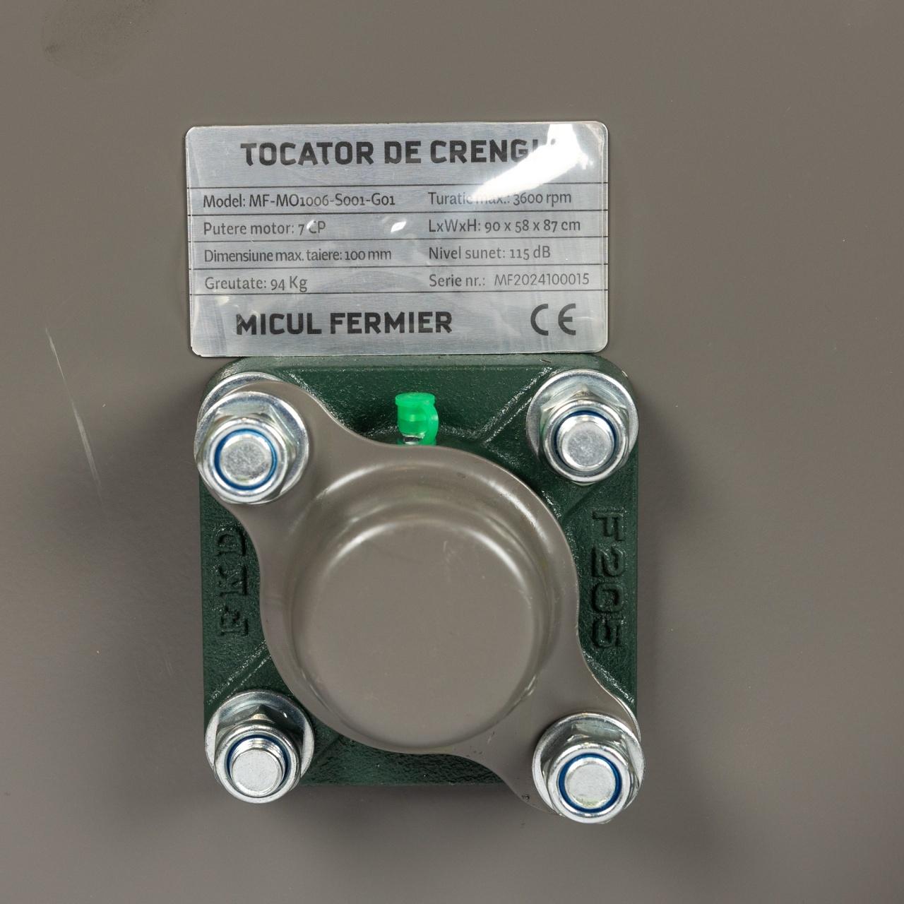 Tocator de crengi Micul Fermier, motor benzina 7 CP, 100 mm diametru maxim de taiere, pentru rumegus [6]