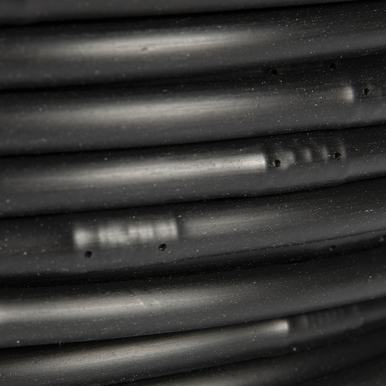 Banda de picurare si accesorii - Tub irigat picurare PREM Ø16, 40cm, gros1mm, 4l/h, 400m