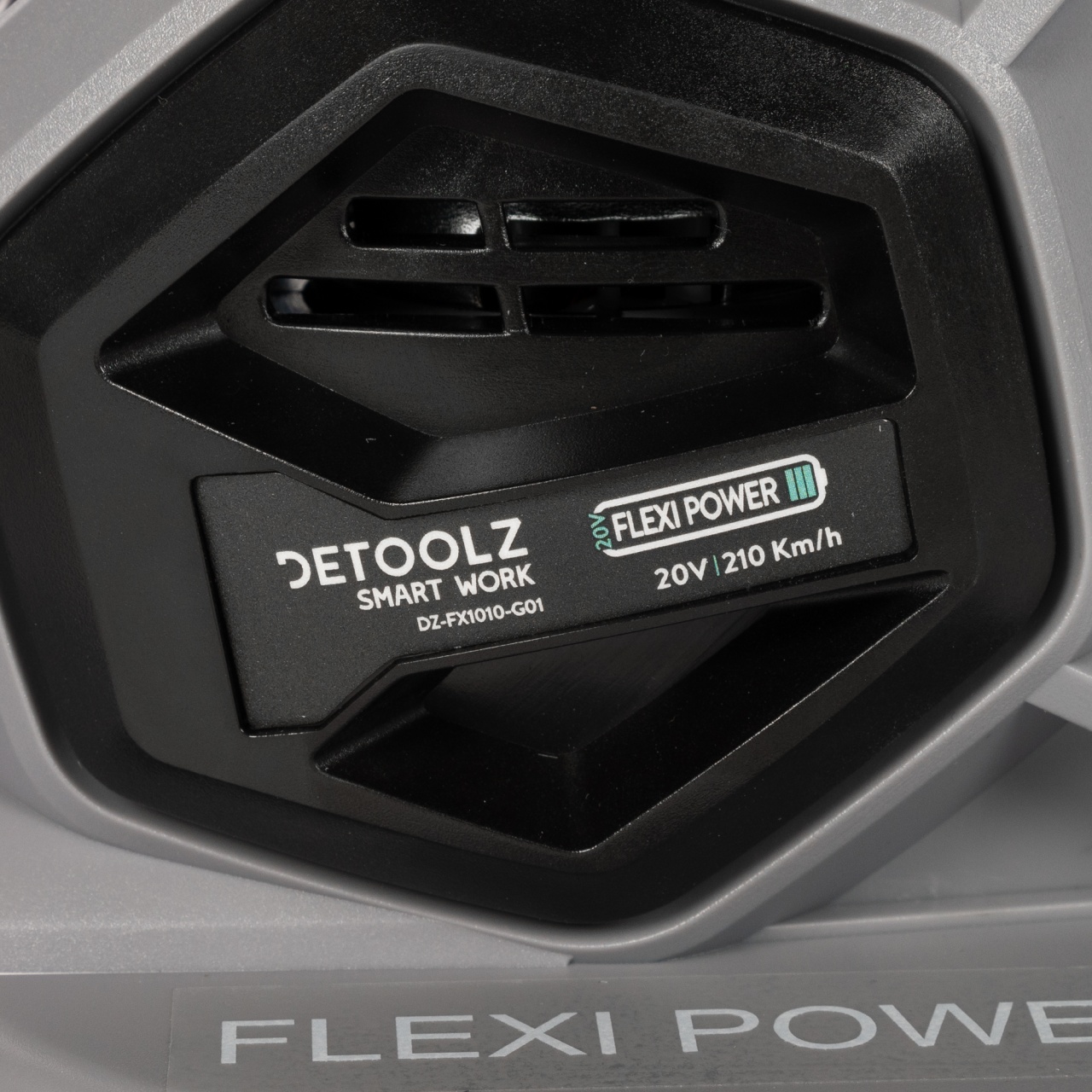 Suflanta pentru frunze Detoolz, 20V, 210Km/h [1]