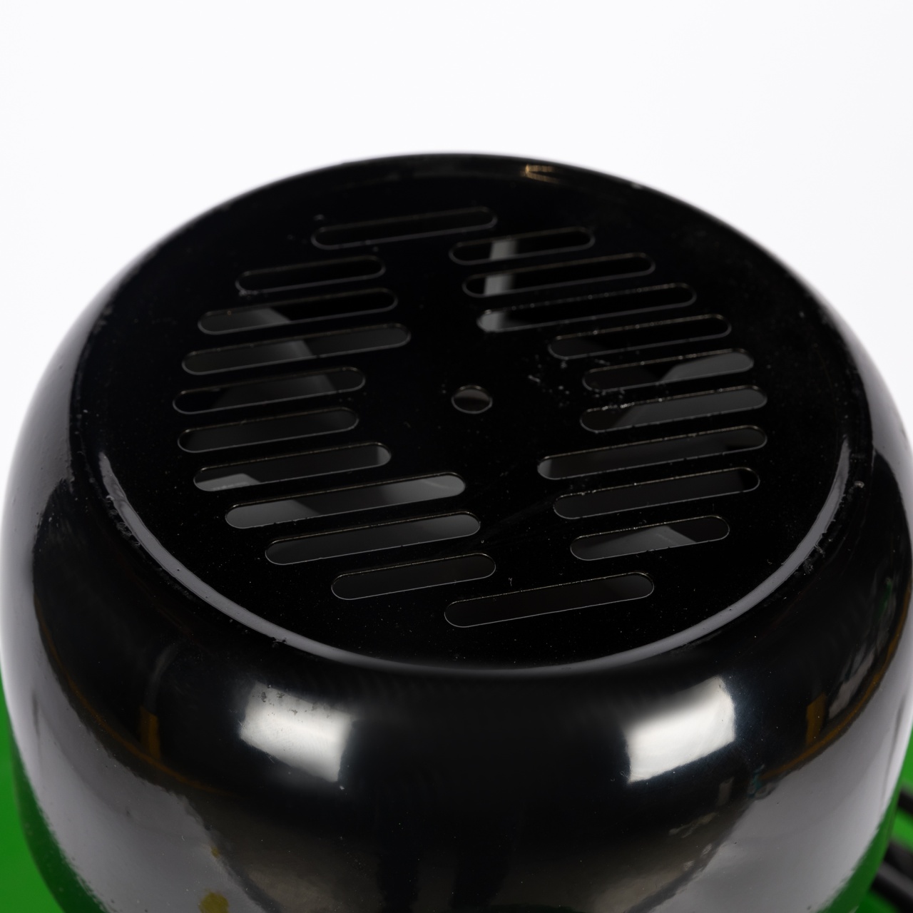 Razatoare de legume si fructe fara samburi Micul Fermier, 1.1KW, capacitate de productie 1200Kg/h, volum 35L [5]