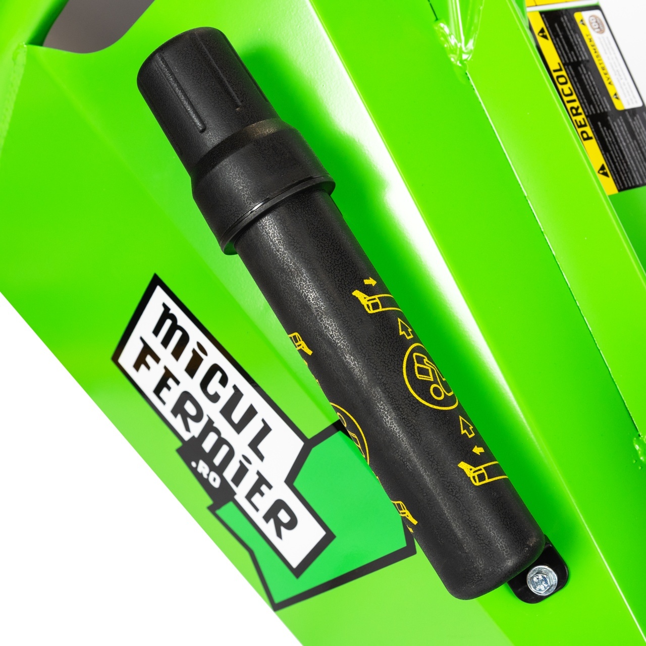 Tocator de crengi Micul Fermier, motor benzina 7 CP, 100 mm diametru maxim de taiere, pentru rumegus [4]