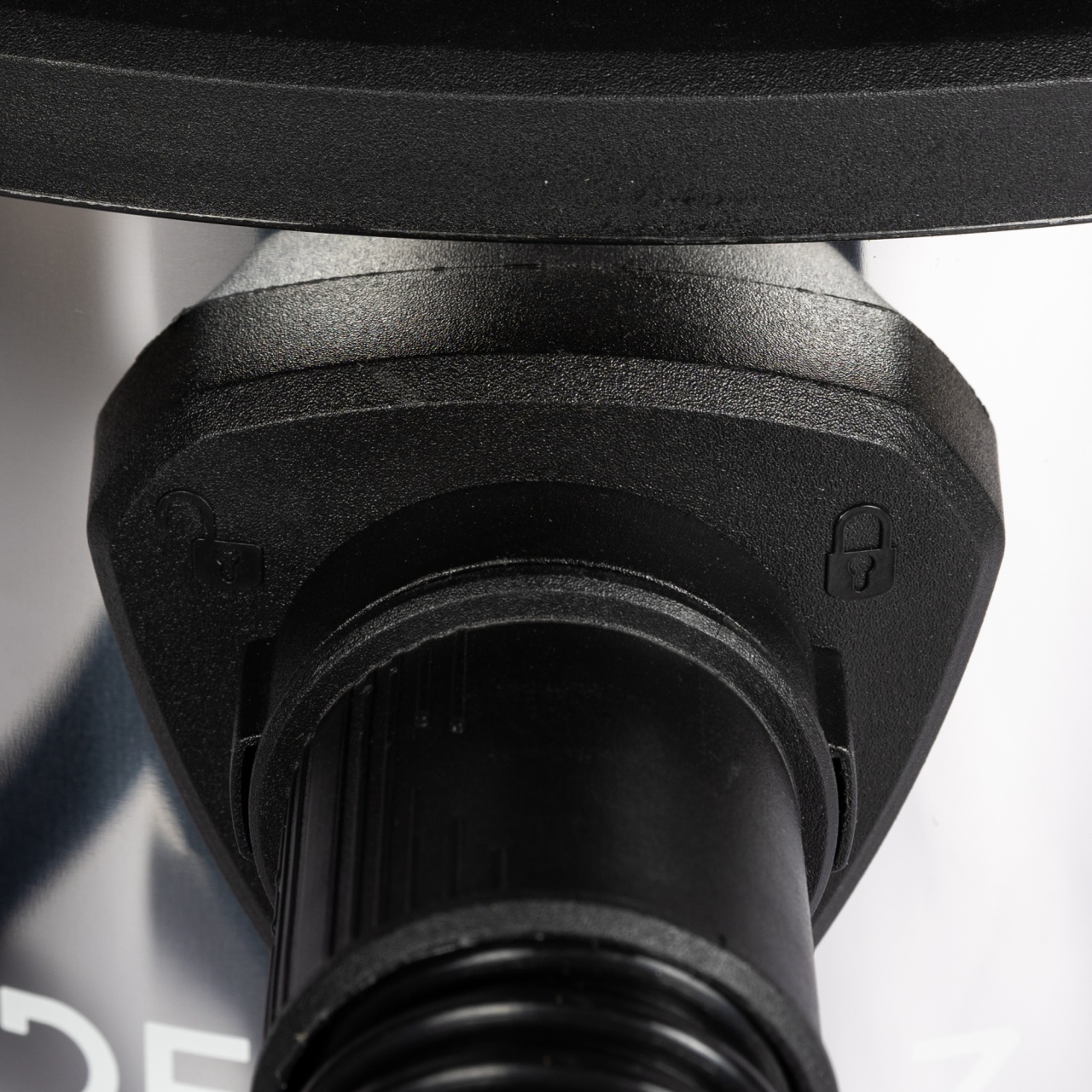 Aspirator umed-uscat 20V, volum 20L [3]