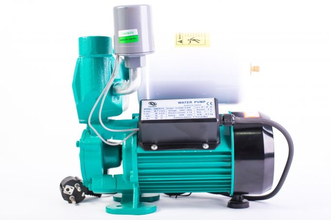 Hidrofoare, Piese si Accesorii - Mini hidrofor Micul Fermier 0.37 kW, debit maxim 2200l/h, inaltime maxima de pompare 33m, corp pompa fonta, capacitate vas expansiune 2 litri