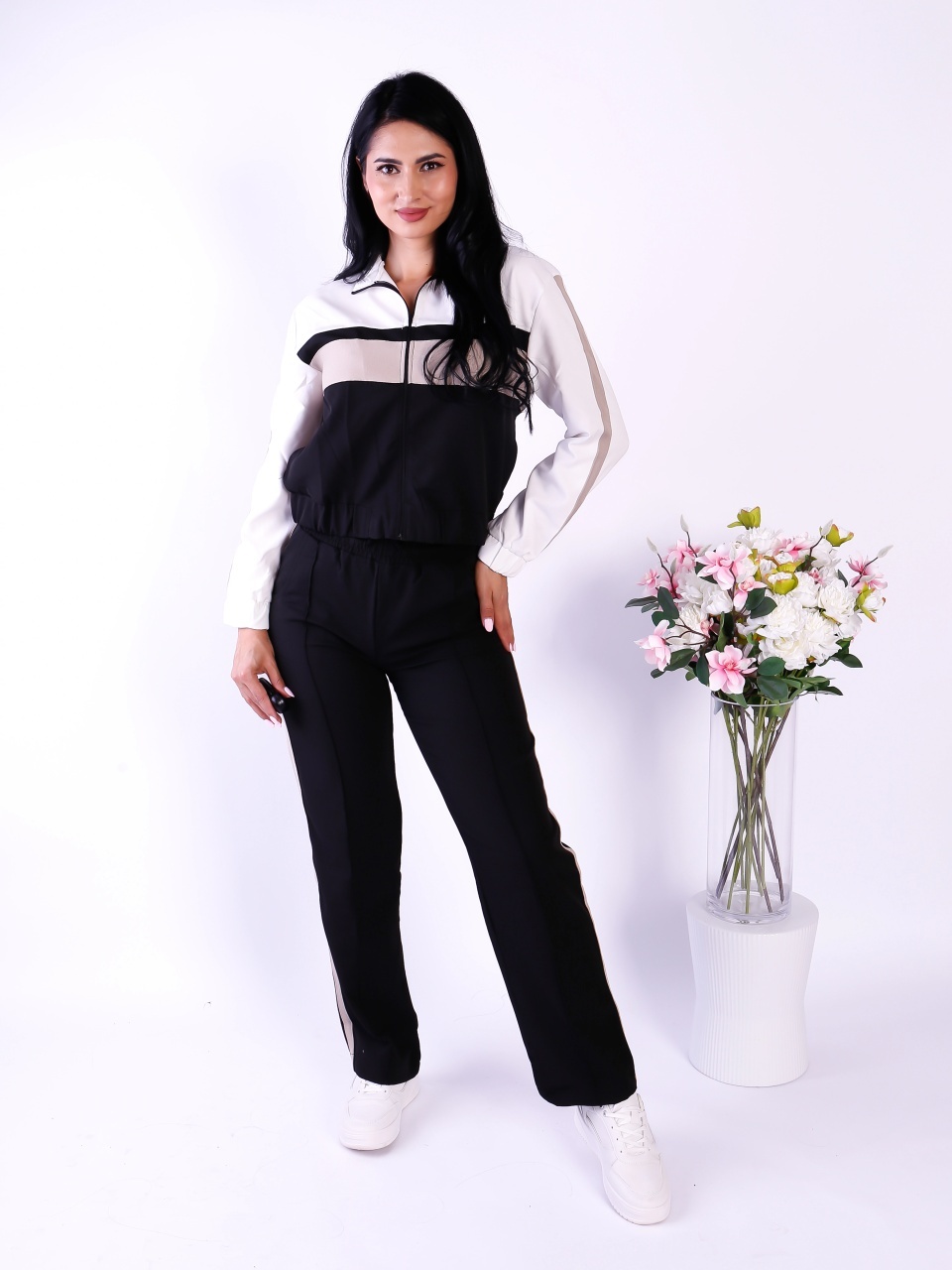 Compleu dama casual alb cu negru din material moale